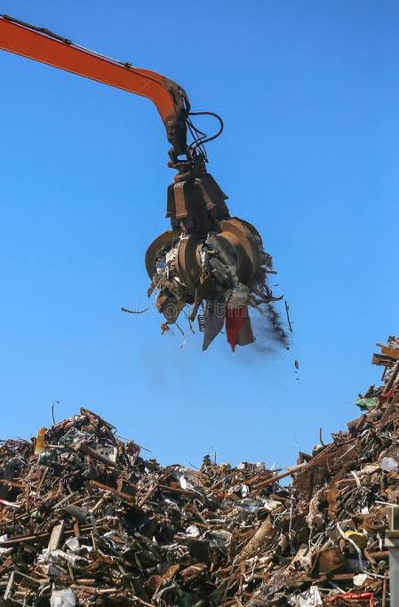 Metal & Demolition Scrap industrial blade application