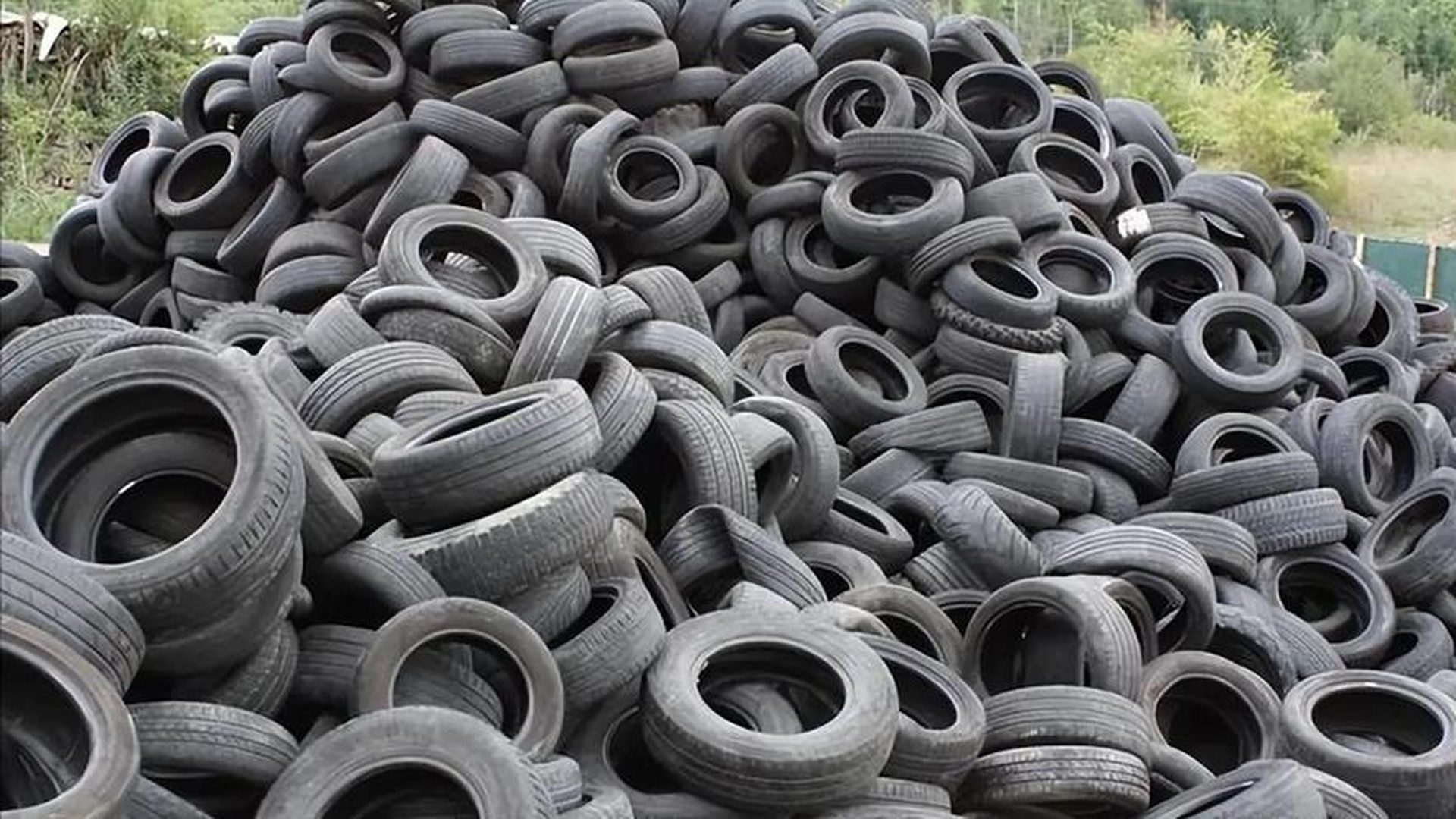Tyre & Rubber Recycling industrial blade application